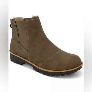 JBU Chelsea Bootie- Water Resistant- NWOB
